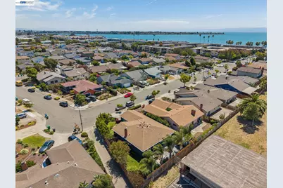 433 Kitty Hawk Rd, Alameda, CA 94501 - Photo 3