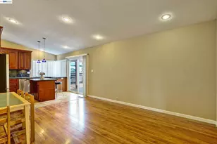 2511 Mistletoe Dr, Hayward, CA 94545 - Photo 5