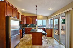 2511 Mistletoe Dr, Hayward, CA 94545 - Photo 7