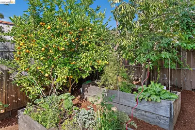 2714 Montana St, Oakland, CA 94602 - Photo 25
