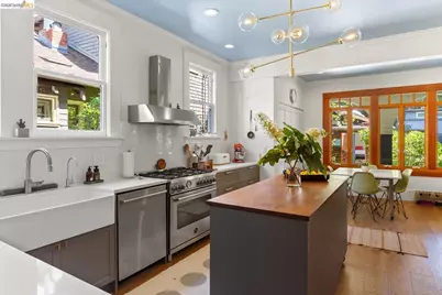 6434 Regent St, Oakland, CA 94618 - Photo 13