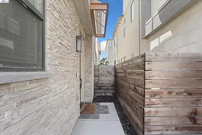5915 Abbott St, Dublin, CA 94568 - Photo 13