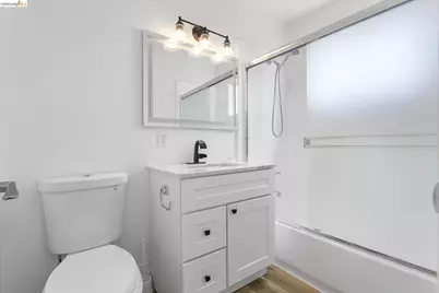 2360 Ellsworth St, Berkeley, CA 94704 - Photo 13