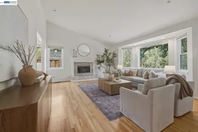 26 Oak Rd, Orinda, CA 94563 - Photo 1