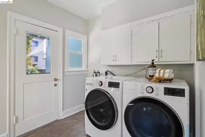 3060 Dakota St, Oakland, CA 94602 - Photo 29
