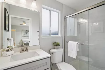 3060 Dakota St, Oakland, CA 94602 - Photo 23