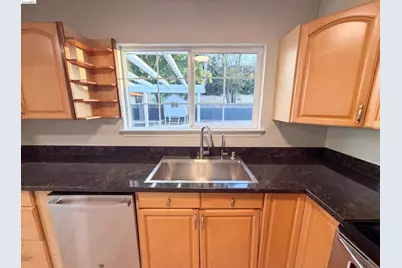 112 Aster Ct, Hercules, CA 94547 - Photo 3
