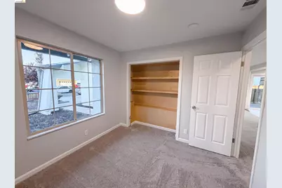 112 Aster Ct, Hercules, CA 94547 - Photo 5