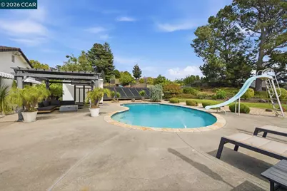 824 Coral Dr, Rodeo, CA 94572 - Photo 31