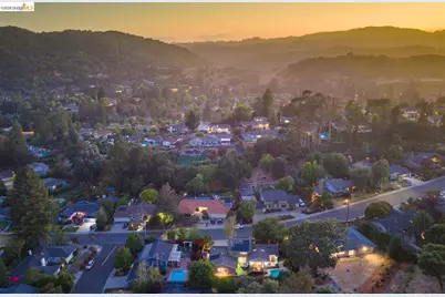 1235 Larch Ave, Moraga, CA 94556 - Photo 55