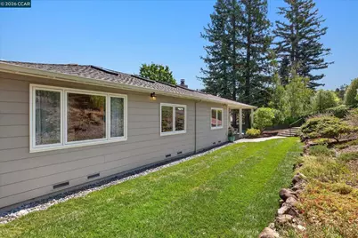 10 Hillcrest Dr, Orinda, CA 94563 - Photo 39