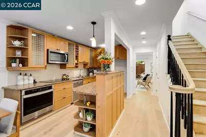 1470 Creekside Dr #18, Walnut Creek, CA 94596 - Photo 1