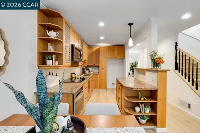 1470 Creekside Dr #18, Walnut Creek, CA 94596 - Photo 3