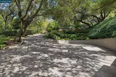 124 Camino Sobrante, Orinda, CA 94563 - Photo 3