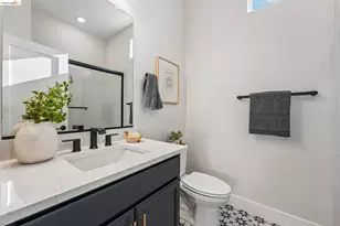 453 Sentinel Dr, Alameda, CA 94501 - Photo 27