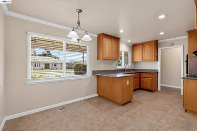 5279 Eggers Dr, Fremont, CA 94536 - Photo 17