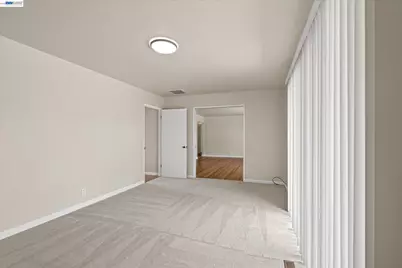 5279 Eggers Dr, Fremont, CA 94536 - Photo 15