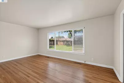 5279 Eggers Dr, Fremont, CA 94536 - Photo 9