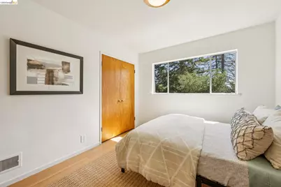 844 Blair Ave, Oakland, CA 94611 - Photo 33