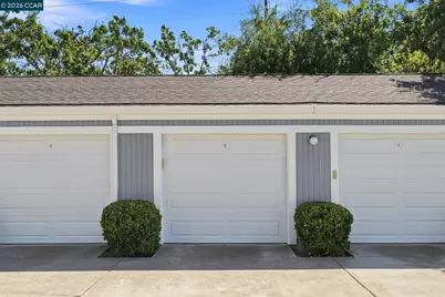 1300 Walden Rd #218, Walnut Creek, CA 94597 - Photo 23