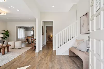 2726 Wallace St, Berkeley, CA 94702 - Photo 25