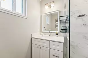 2726 Wallace St, Berkeley, CA 94702 - Photo 43