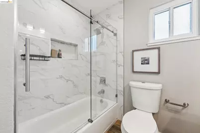 2726 Wallace St, Berkeley, CA 94702 - Photo 47