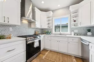 2726 Wallace St, Berkeley, CA 94702 - Photo 15