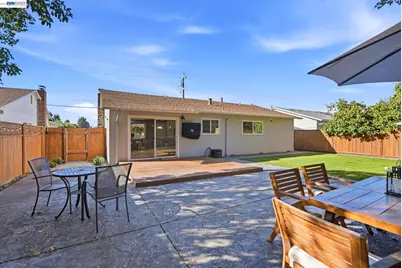 2748 Cryer St, Hayward, CA 94545 - Photo 29