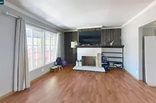 90 Linscheid, Pittsburg, CA 94565 - Photo 5