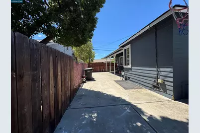 90 Linscheid, Pittsburg, CA 94565 - Photo 15