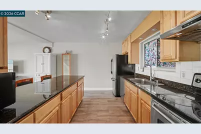 2426 Lincoln Ave #J, Alameda, CA 94501 - Photo 5