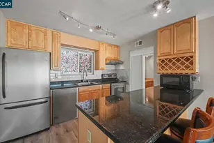 2426 Lincoln Ave, Alameda, CA 94501 - Photo 7
