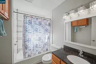 2426 Lincoln Ave, Alameda, CA 94501 - Photo 17