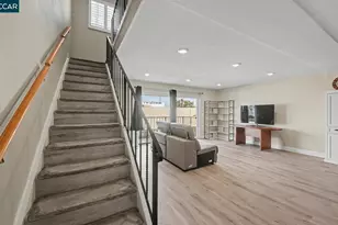 2426 Lincoln Ave, Alameda, CA 94501 - Photo 13