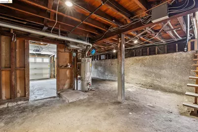 870 43rd St, Oakland, CA 94608 - Photo 59