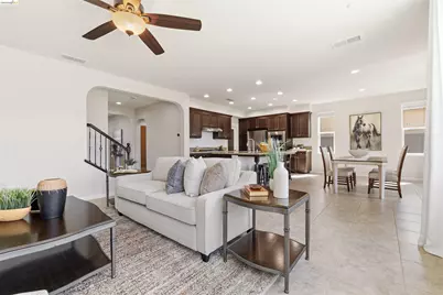8056 Westport Cir, Discovery Bay, CA 94505 - Photo 11
