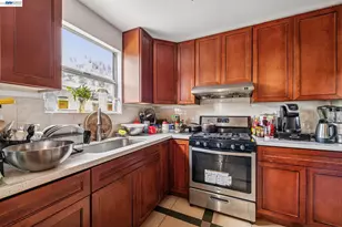 2212 25th Ave, Oakland, CA 94601 - Photo 9