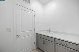 5301 Commerce Way, Sacramento, CA 95835 - Photo 33