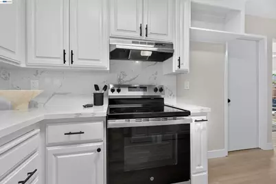 6225 Robin Ct, Pleasanton, CA 94588 - Photo 9