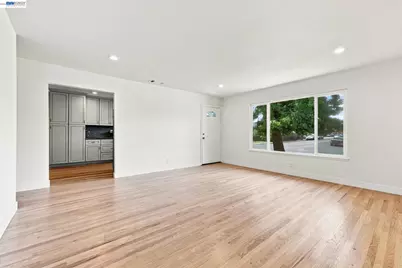 6963 Portage Rd, Dublin, CA 94568 - Photo 5