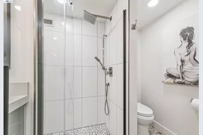 247 Fourth Street #405, Oakland, CA 94607 - Photo 35
