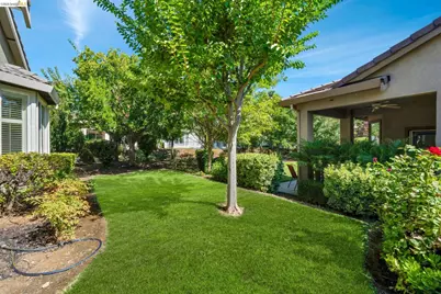 297 Baldwin Dr, Brentwood, CA 94513 - Photo 43
