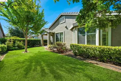 297 Baldwin Dr, Brentwood, CA 94513 - Photo 29