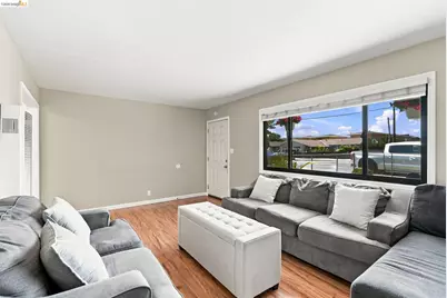 290 Shepherd Ave, Hayward, CA 94544 - Photo 7