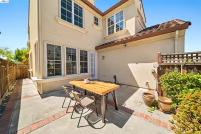381 Hollister Ave, Alameda, CA 94501 - Photo 31