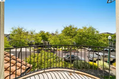 381 Hollister Ave, Alameda, CA 94501 - Photo 23