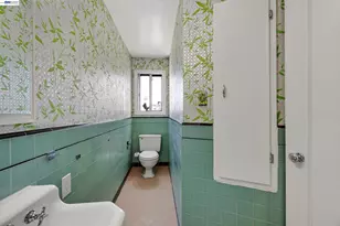566 57th St, Oakland, CA 94609 - Photo 7
