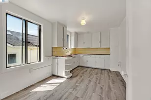566 57th St, Oakland, CA 94609 - Photo 5