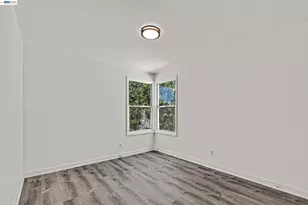 566 57th St, Oakland, CA 94609 - Photo 13